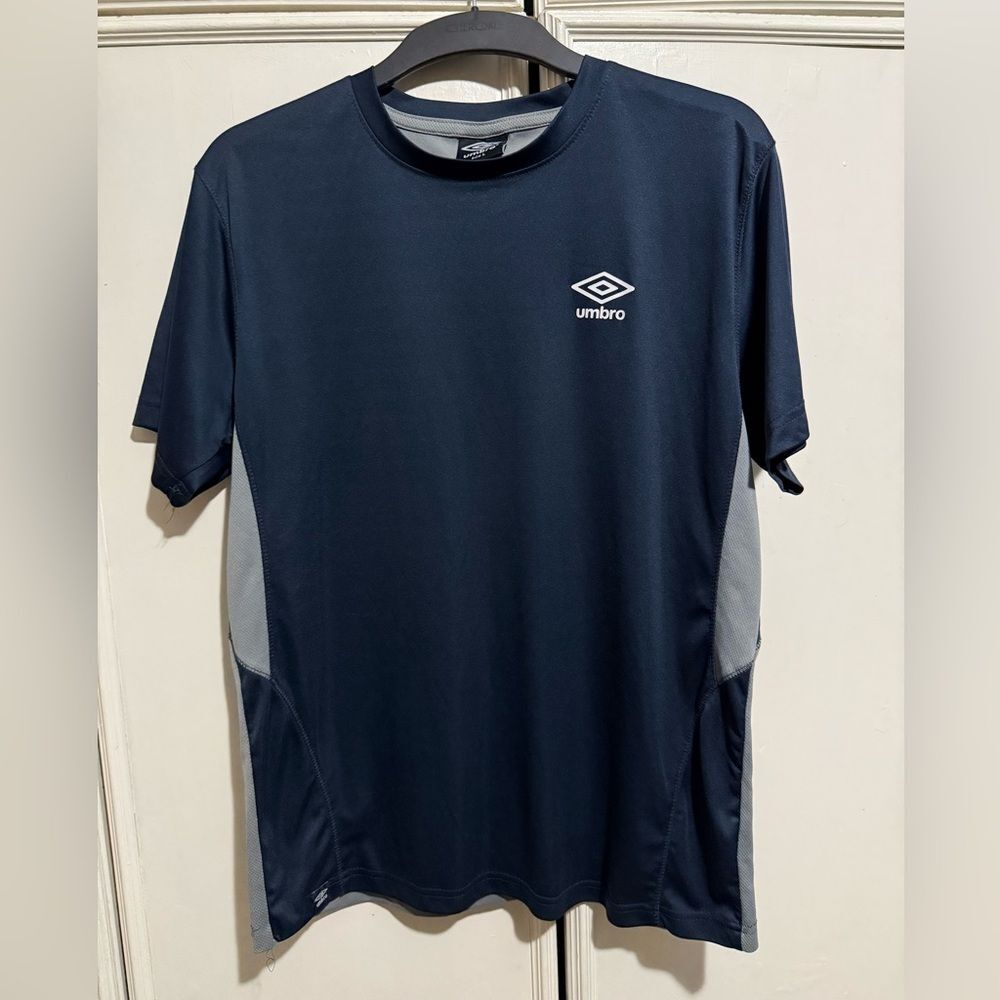 Umbro Men's Dark Blue and Gray Athletic Tee